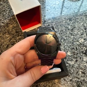 Nixon - Minimal - The Time Teller - Black